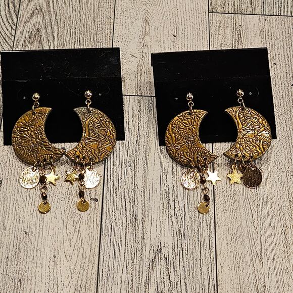 Moon Dangle Earrings Mushroom Embossed Boho Cottagecore Witchy Polymer Clay - Picture 5 of 5